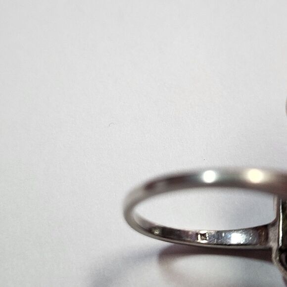 Flower Ring With Garnet Center - Picture 4 of 5